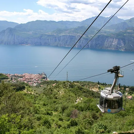 In - Gardasee 22277 Tremosine